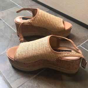 Steve Madden platform wedges size 6